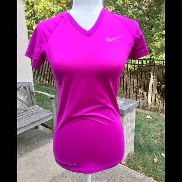 Nike Tops - Awesome Nike Pro Combat dri-fit top!